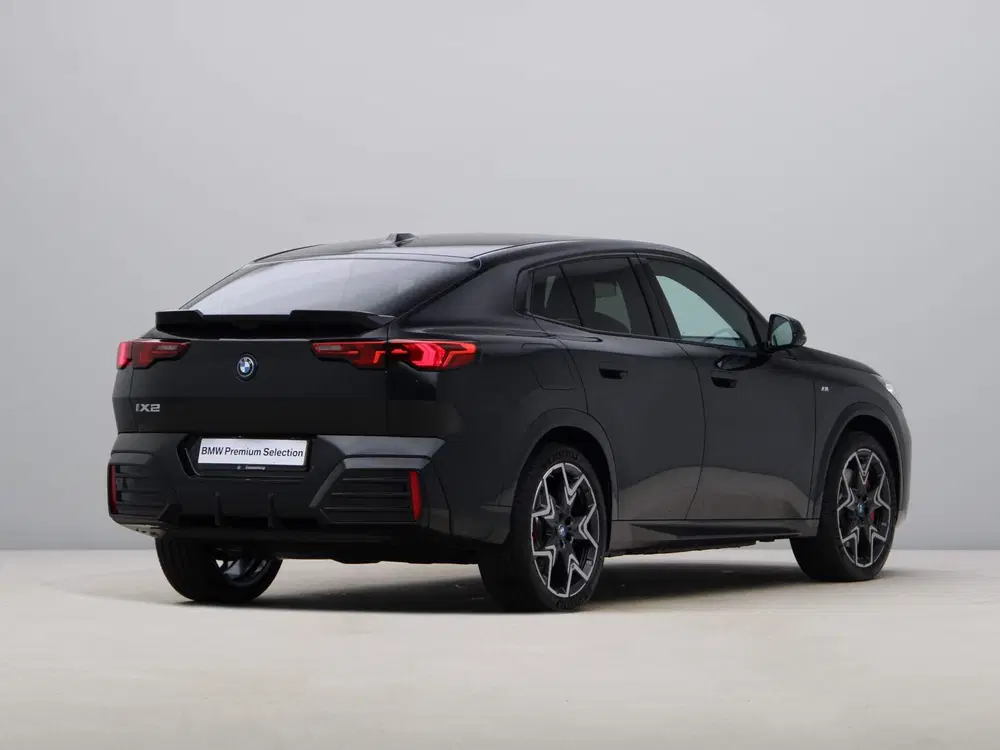 BMW iX2 xDrive30 M Sport Pro uit 2024, foto 9