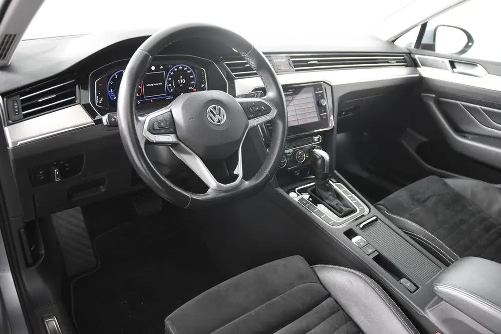 Volkswagen Passat 1.5 TSI Elegance *1ste Eigenaar*Le uit 2020, foto 2