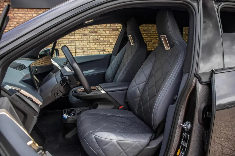 BMW iX xDrive40 Sport Edition 77 kWh uit 2022, foto 10