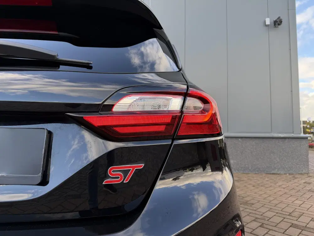 Ford Fiesta 1.5 Ecoboost ST-X PERFORMANCE uit 2023, foto 10