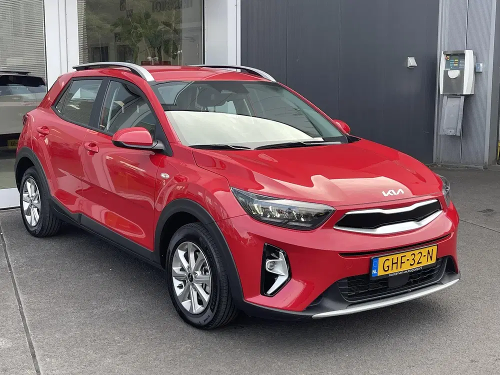 Kia Stonic 1.0 T-GDi MHEV DynamicLine Navigatie uit 2024, foto 4