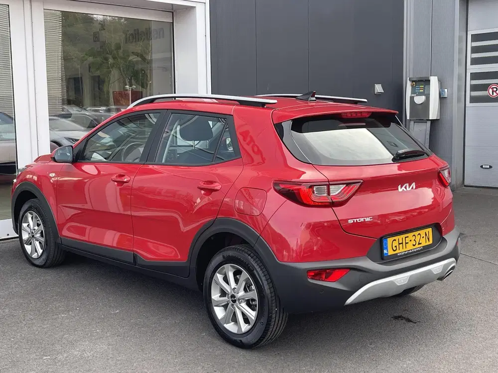 Kia Stonic 1.0 T-GDi MHEV DynamicLine Navigatie uit 2024, foto 6