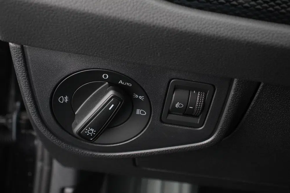 Volkswagen Taigo 1.0 TSI 110pk Automaat Life Navigatie Appl uit 2023, foto 13