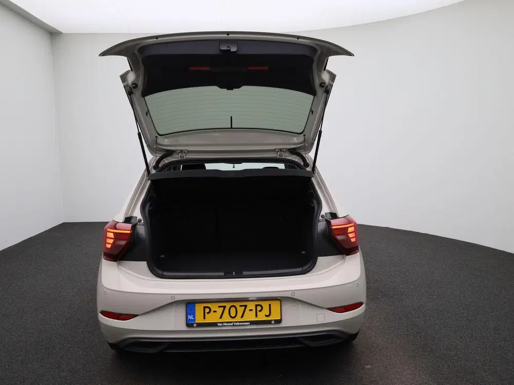 Volkswagen Polo 1.0 TSI Life uit 2022, foto 11