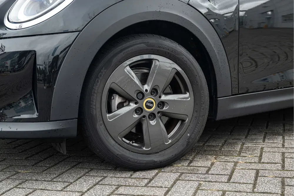 Mini Electric Essential uit 2023, foto 8