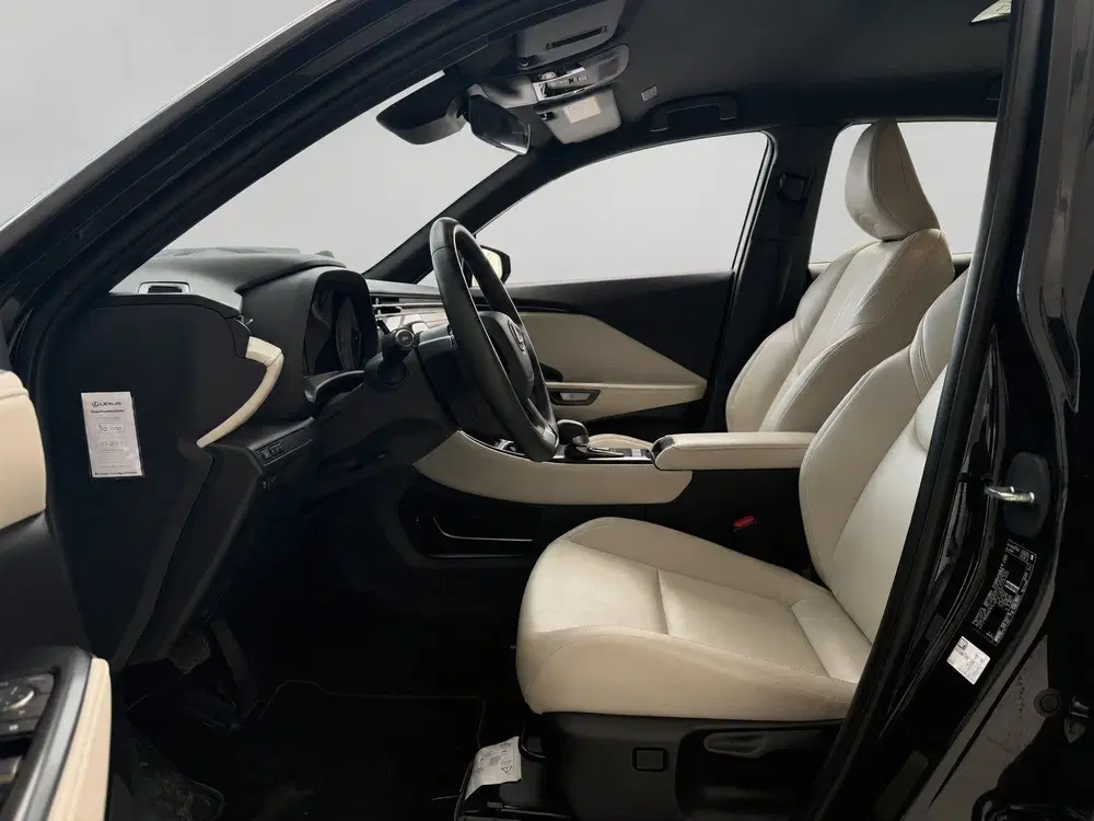 Lexus LBX 1.5 Elegant 2WD uit 2025, foto 7