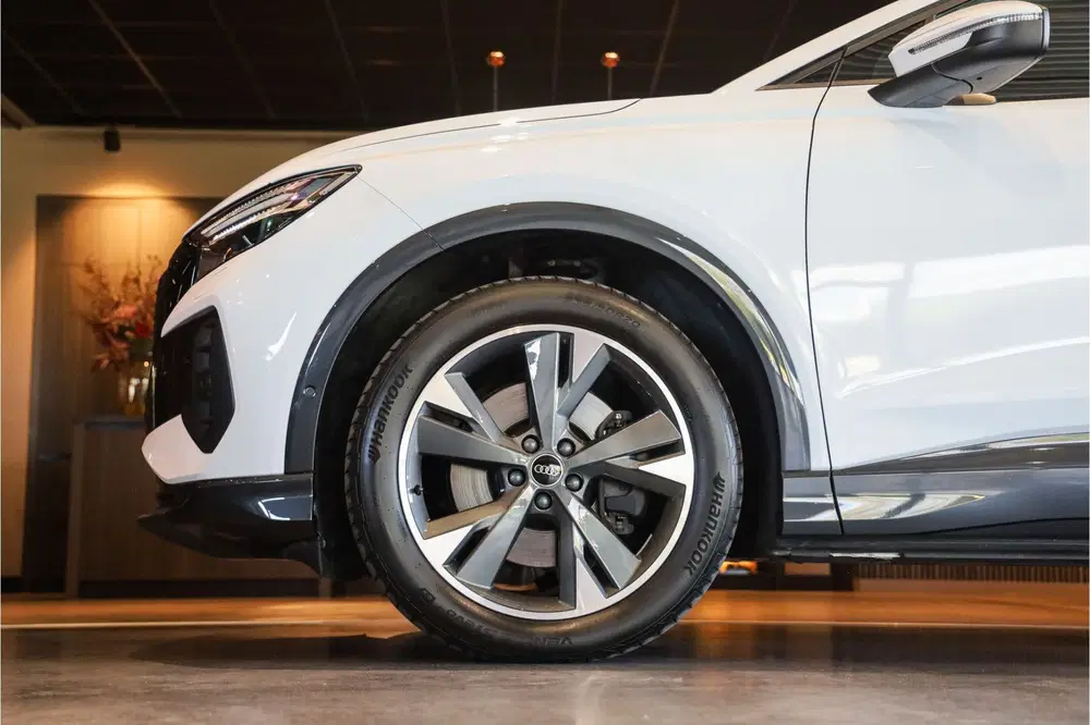 Audi Q4 e-tron 50 quattro S edition 77 kWh Sportstoelen r uit 2023, foto 11