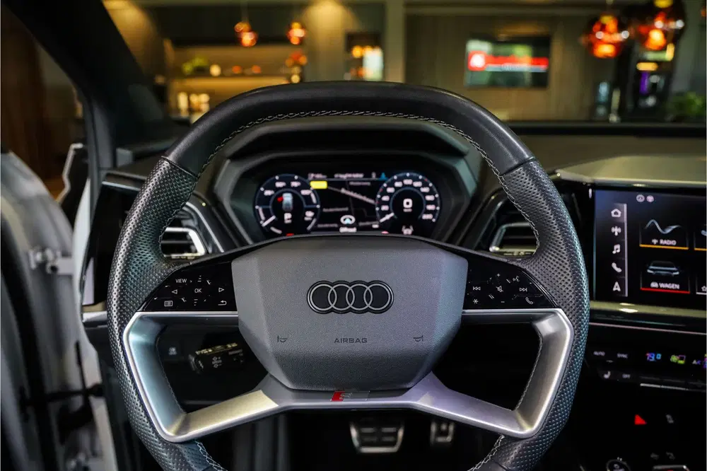 Audi Q4 e-tron 50 quattro S edition 77 kWh Sportstoelen r uit 2023, foto 15