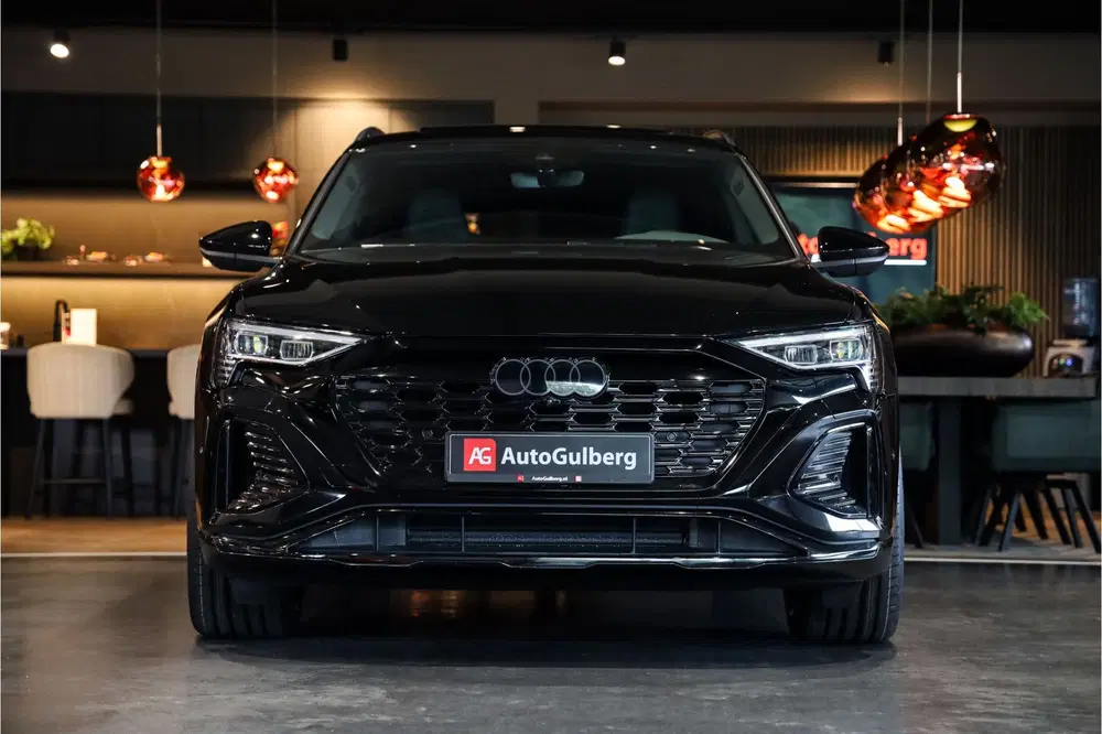 Audi Q8 e-tron 55 quattro S Black Edition Competition 115 uit 2024, foto 5