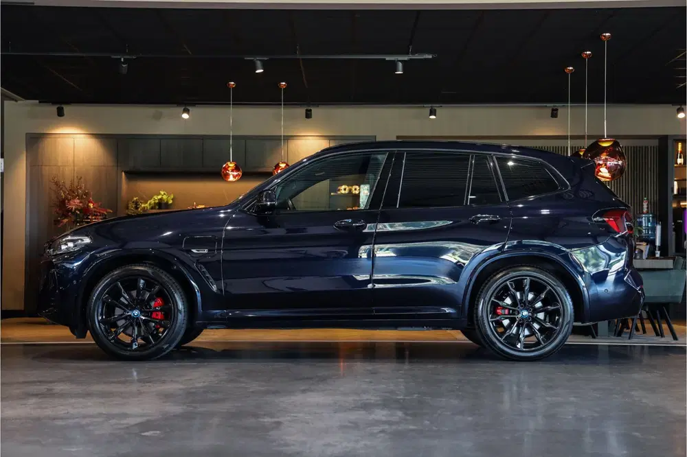 BMW X3 xDrive30e High Exe M 50 Jaar Edition M-Spo uit 2022, foto 3