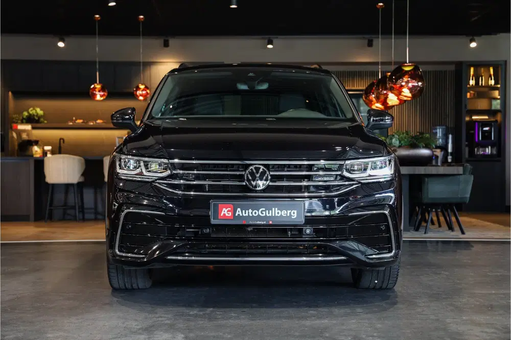 Volkswagen Tiguan 1.4 TSI eHybrid R-Line Business+ Panorama uit 2023, foto 5