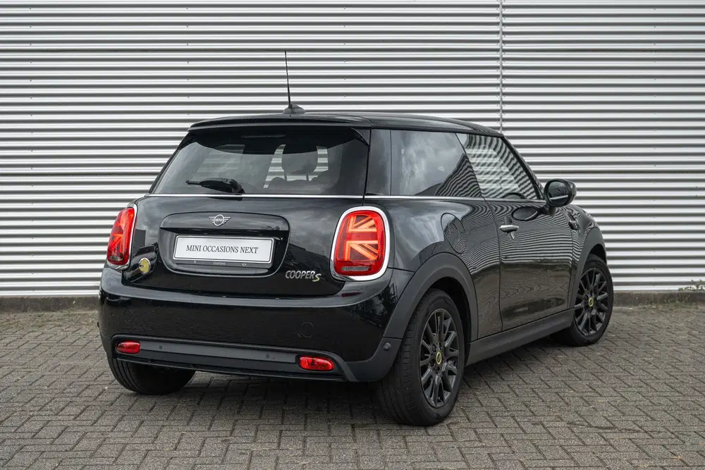 Mini Electric Classic uit 2022, foto 2