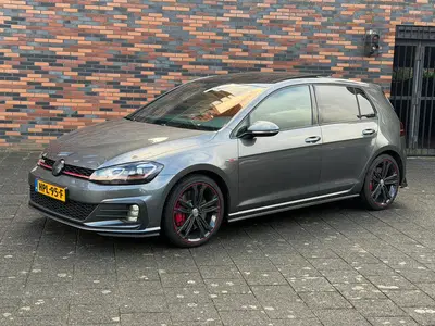 Volkswagen Golf 2.0 TSI Performance Virtual uit 2019