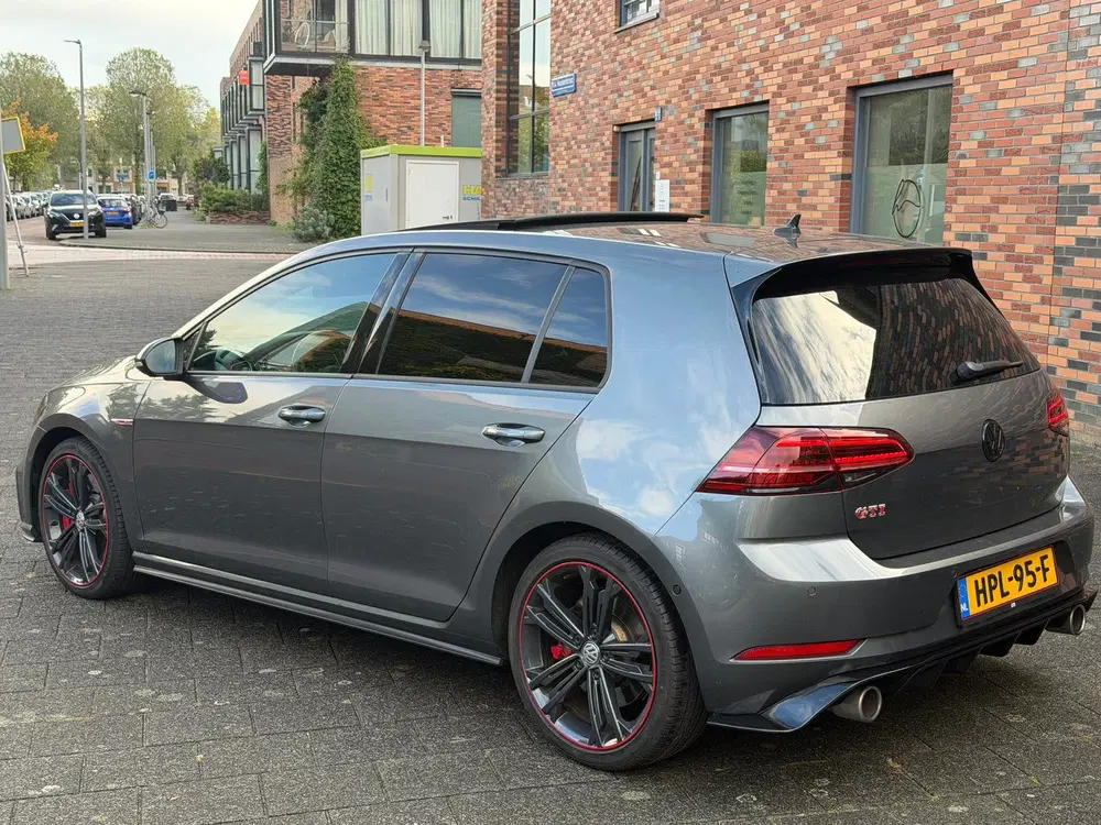 Volkswagen Golf 2.0 TSI Performance Virtual uit 2019, foto 7