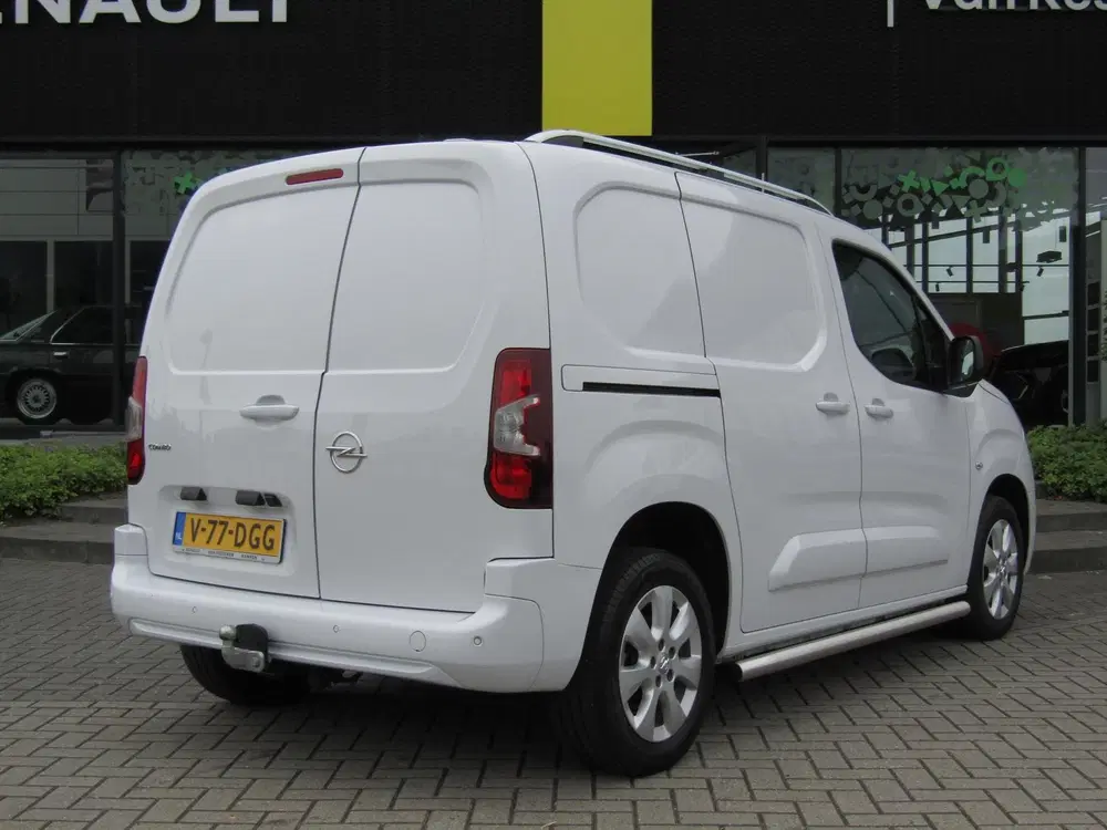 Opel Combo GB 1.5 Diesel 131pk L1H1 Aut Edition uit 2024, foto 2