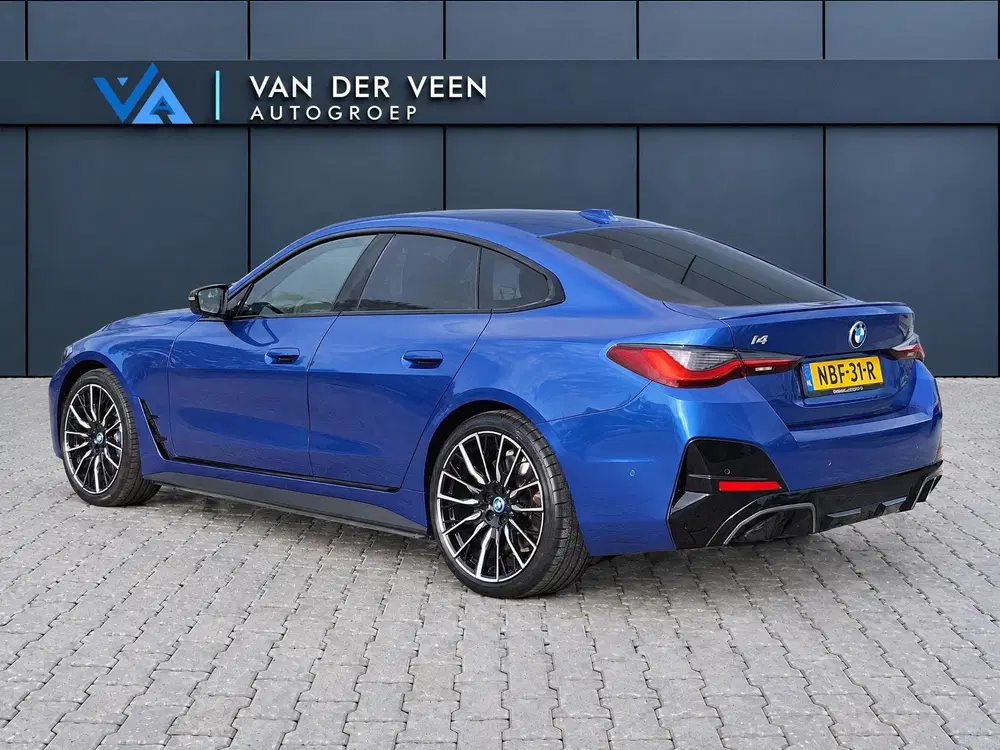 BMW i4 M50 High Executive 84 kWh uit 2023, foto 2