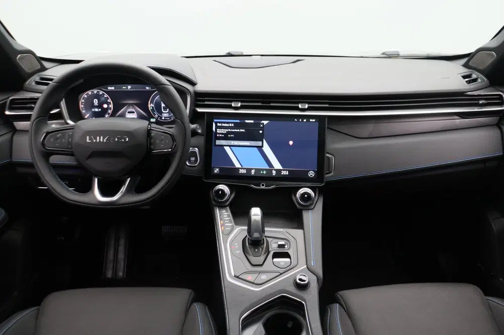 Lynk & Co 01 1.5 261PK Plug-in Hybrid *Zwarte Hemel* 36 uit 2023, foto 12