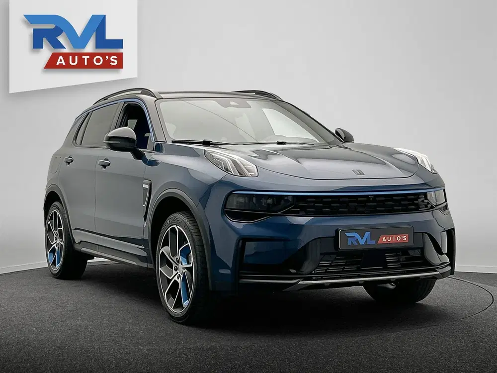 Lynk & Co 01 1.5 261PK Plug-in Hybrid *Zwarte Hemel* 36 uit 2023, foto 4