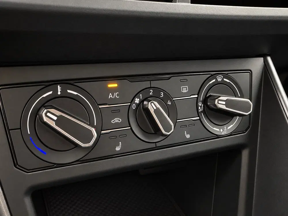 Volkswagen Taigo 1.5 TSI R-Line Business Carplay_Front assi uit 2023, foto 11