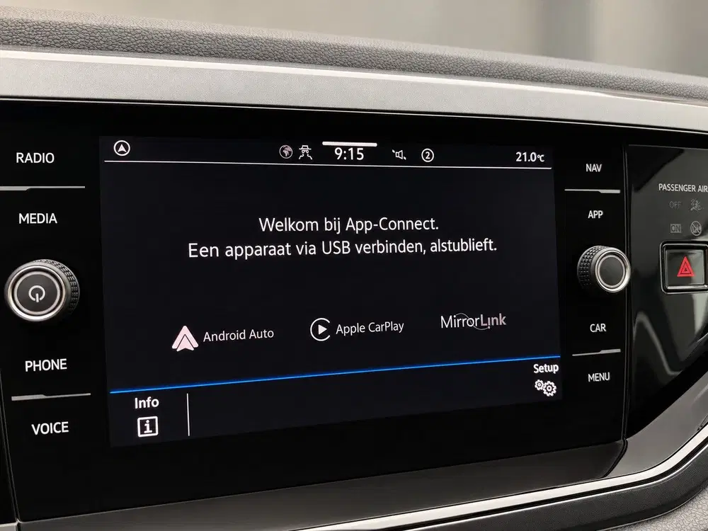 Volkswagen Taigo 1.5 TSI R-Line Business Carplay_Front assi uit 2023, foto 8