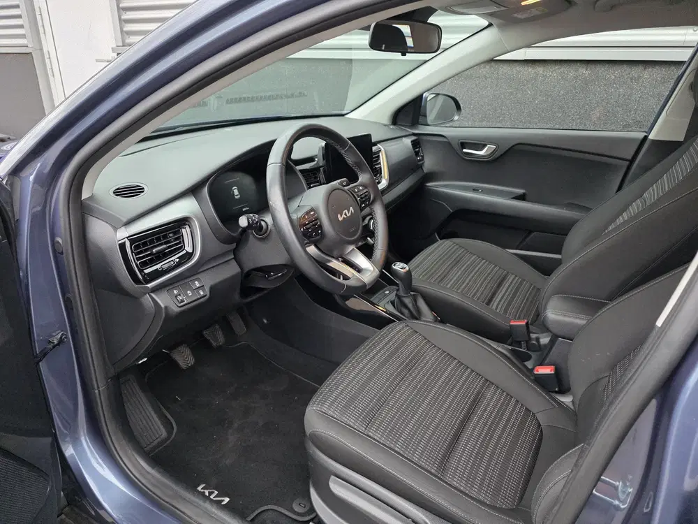 Kia Stonic 1.0 T-GDi MHEV DynamicLine Navigatie uit 2024, foto 11
