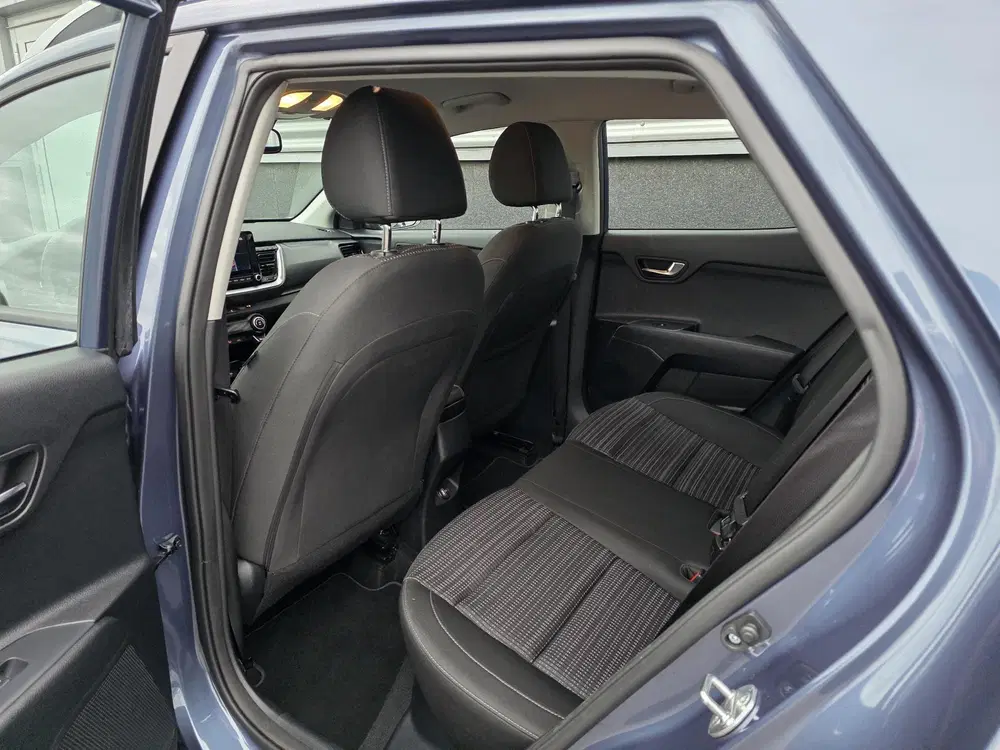 Kia Stonic 1.0 T-GDi MHEV DynamicLine Navigatie uit 2024, foto 13