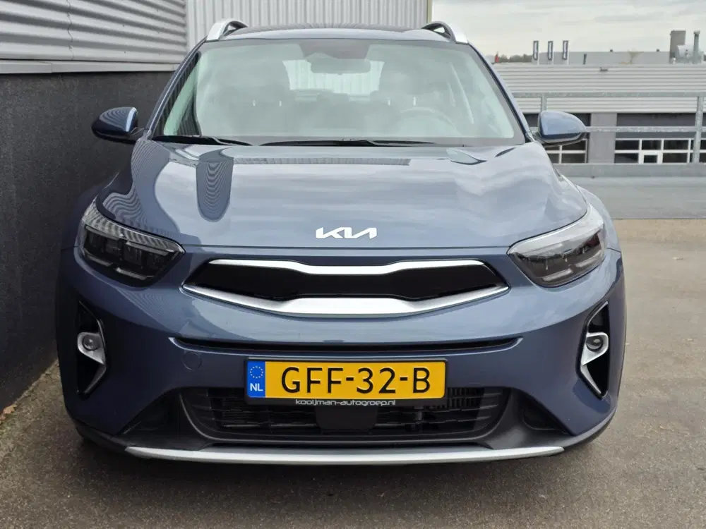 Kia Stonic 1.0 T-GDi MHEV DynamicLine Navigatie uit 2024, foto 2