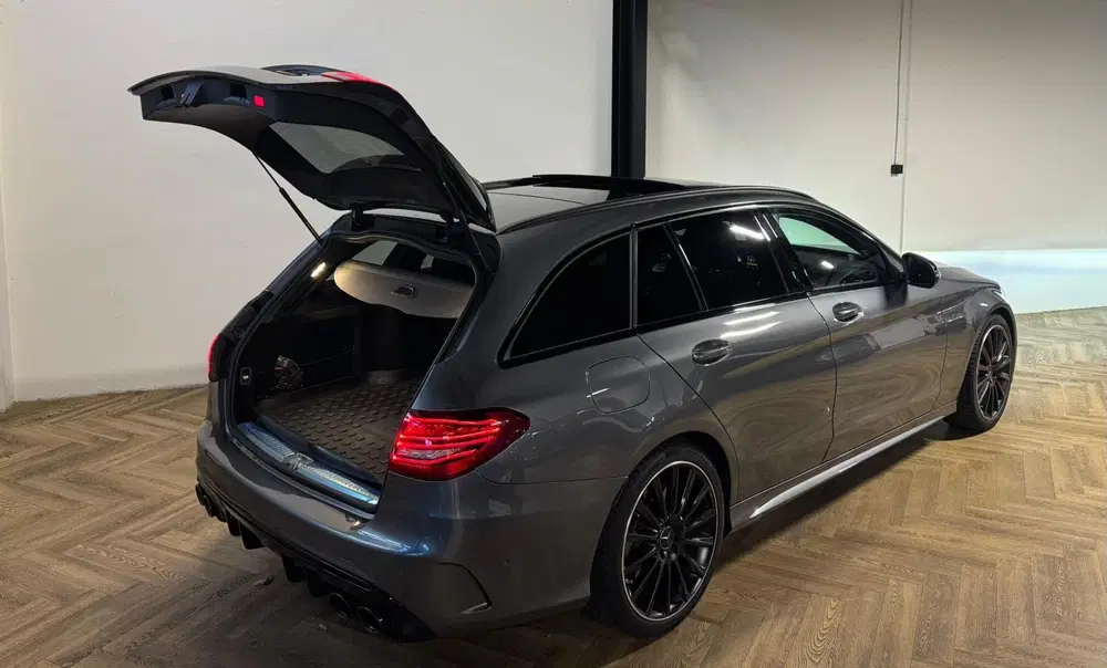 Mercedes-Benz C-Klasse AMG 43 4MATIC PANO CAM BLINDSP uit 2019, foto 14