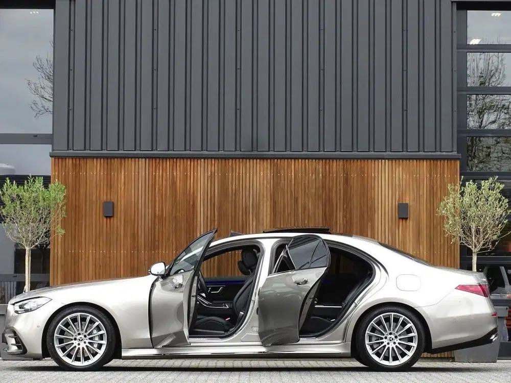 Mercedes-Benz S-Klasse 580 e 4M 510PK Lang AMG Designo uit 2024, foto 4