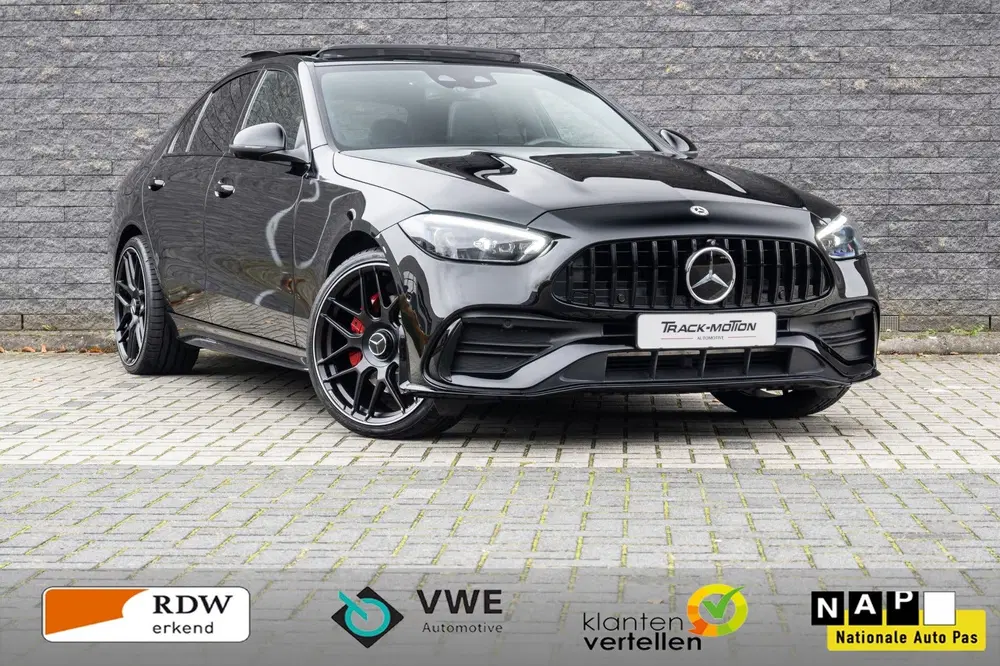 Mercedes-Benz C-Klasse 300 e AMG Pano Leder uit 2022