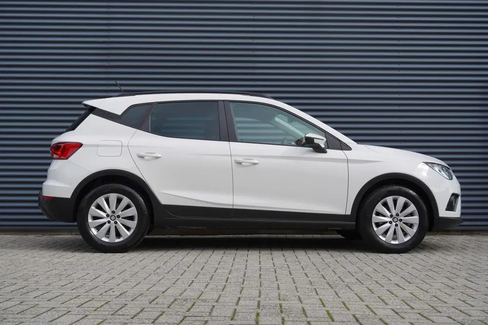 SEAT Arona 1.0 TSI 95pk Style Business Intense uit 2019, foto 3