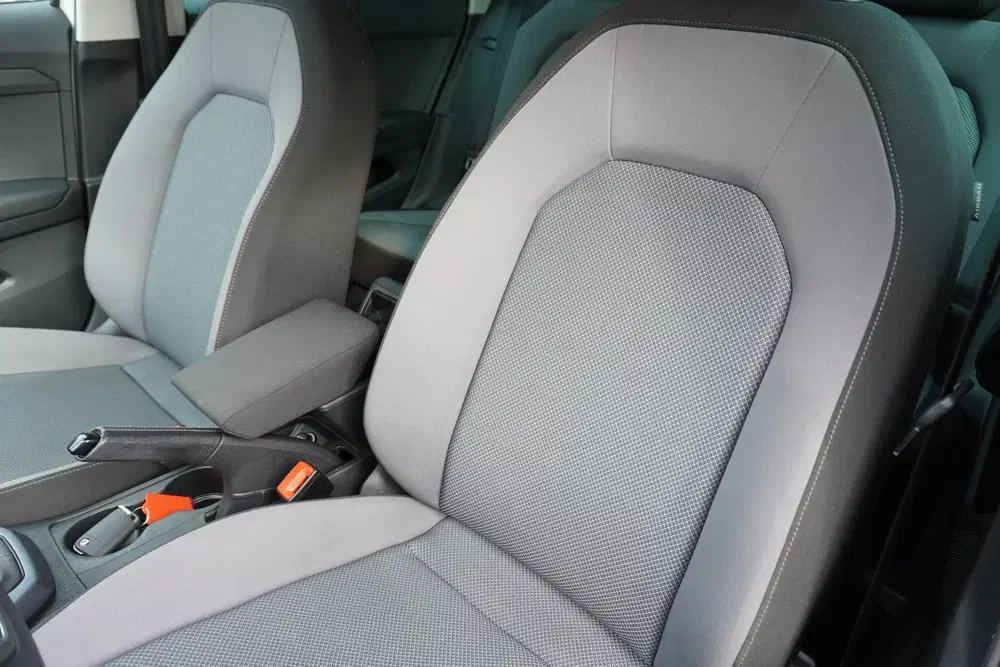 SEAT Arona 1.0 TSI 95pk Style Business Intense uit 2019, foto 4