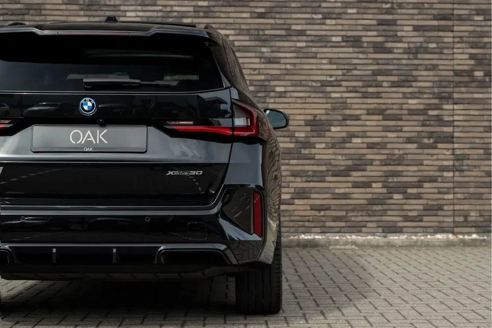 BMW iX1 xDrive30 uit 2023, foto 10