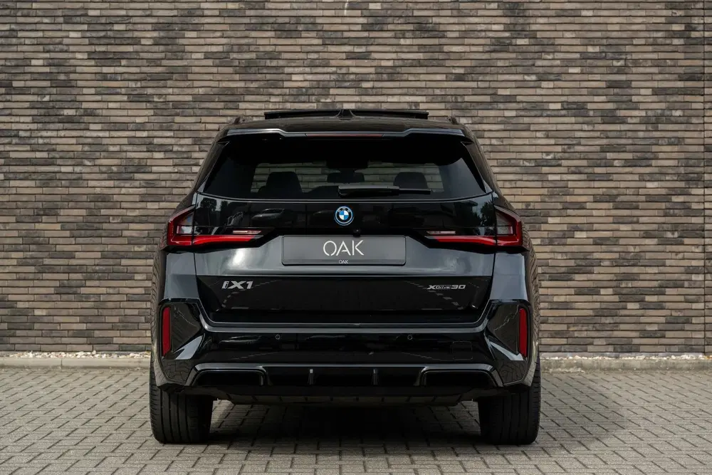 BMW iX1 xDrive30 uit 2023, foto 9