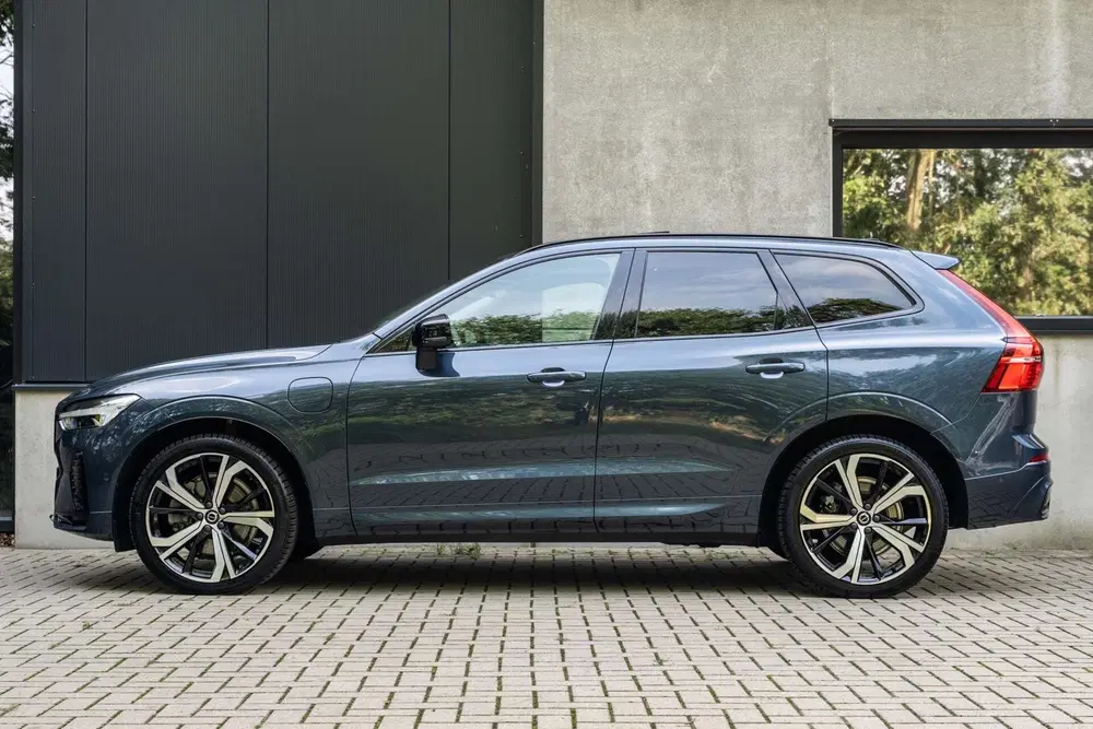 Volvo XC60 T6 Ultimate Dark B&W 360 Pano HUD Trekhaak uit 2023, foto 8