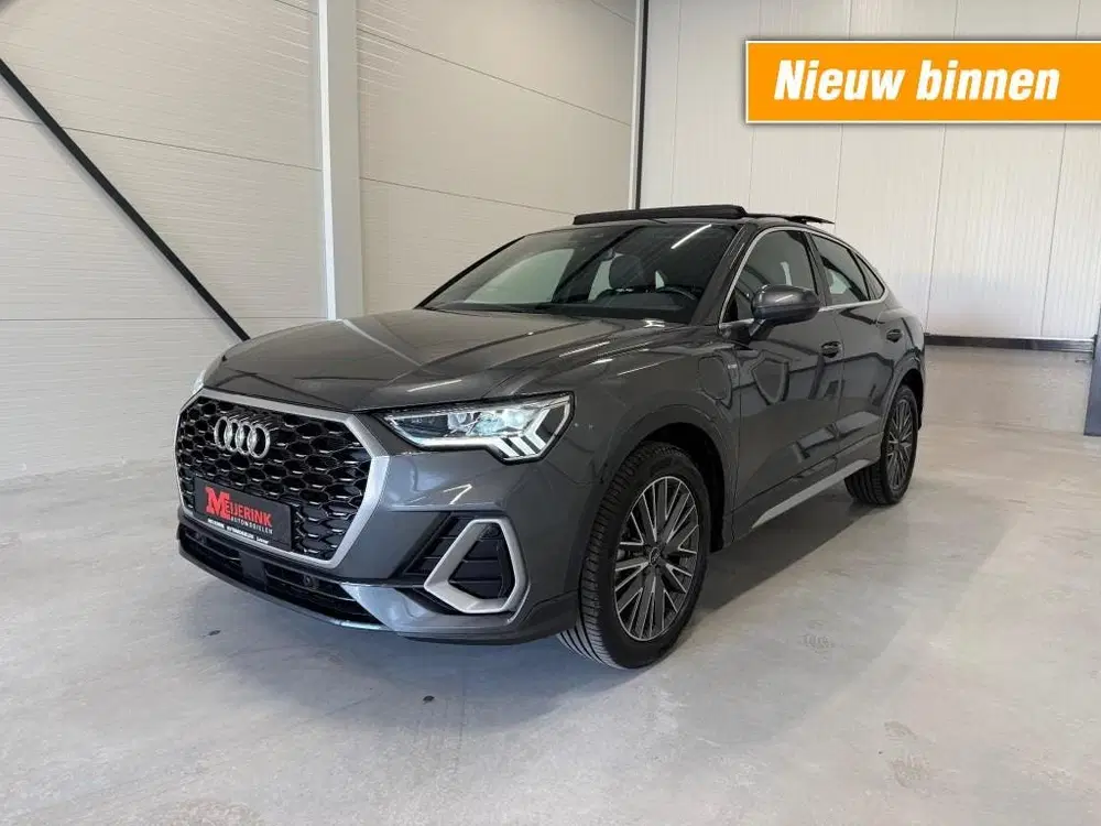 Audi Q3 45 TFSI E S EDITION 245PK S-LINE PANORAMAD uit 2022