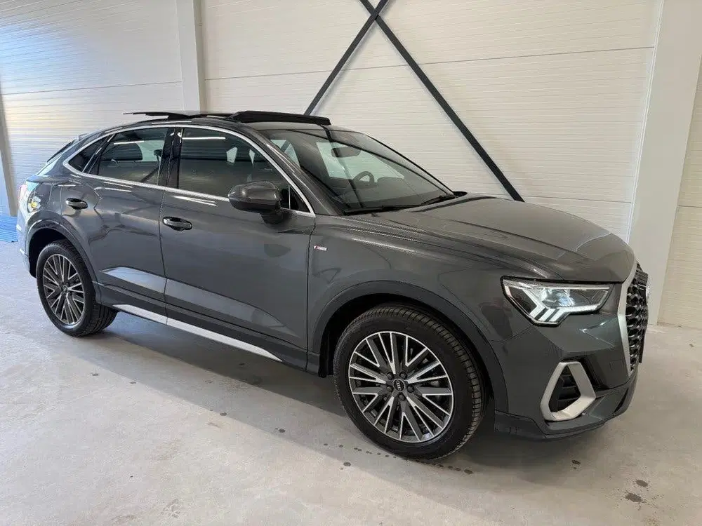Audi Q3 45 TFSI E S EDITION 245PK S-LINE PANORAMAD uit 2022, foto 11