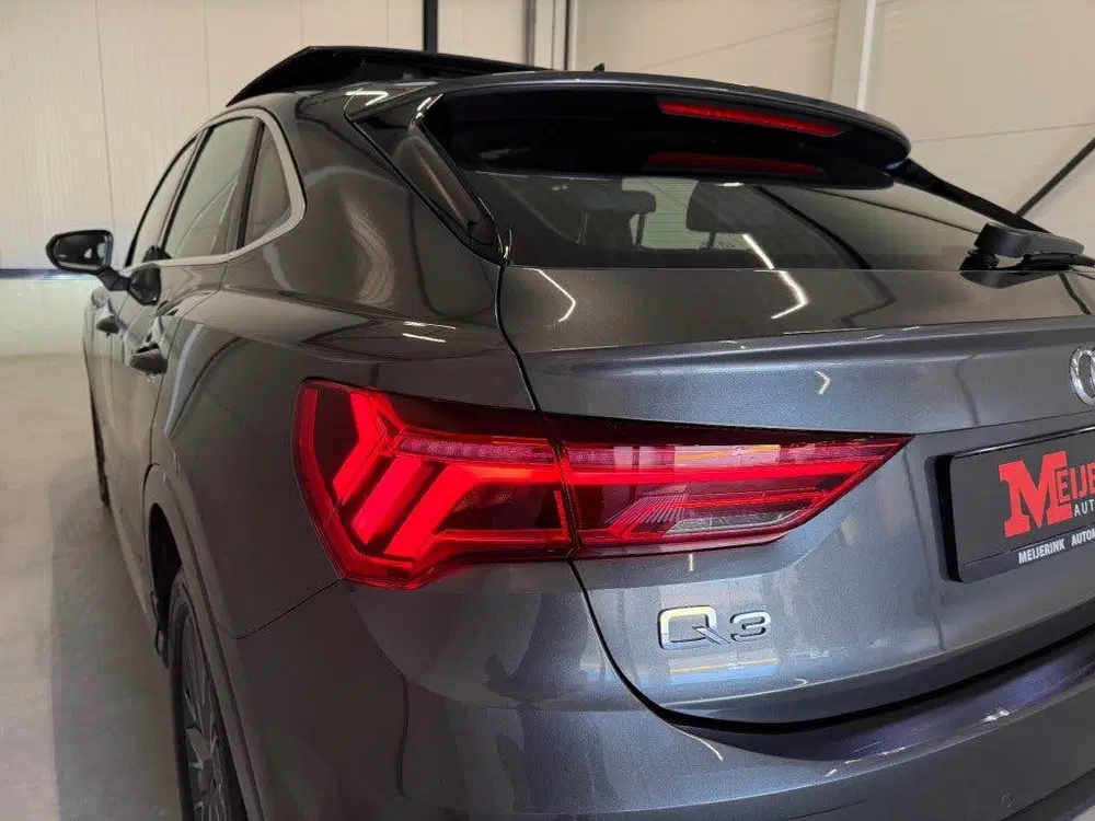 Audi Q3 45 TFSI E S EDITION 245PK S-LINE PANORAMAD uit 2022, foto 15
