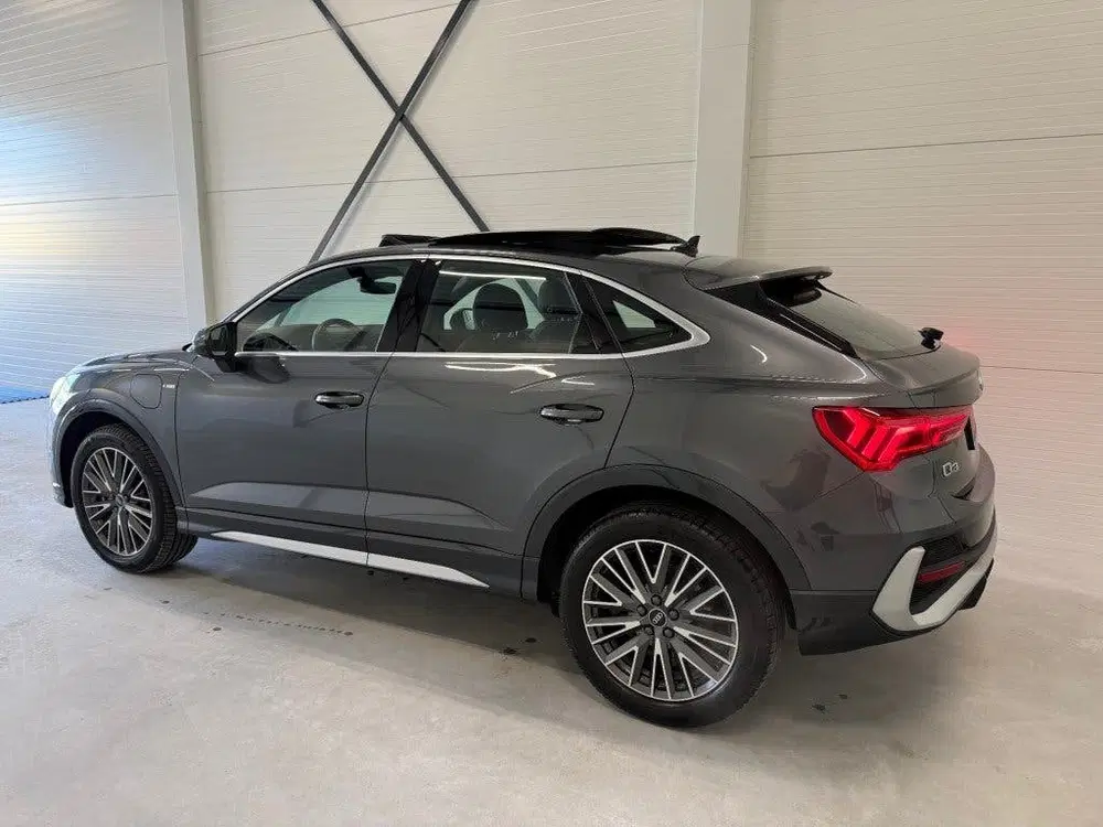 Audi Q3 45 TFSI E S EDITION 245PK S-LINE PANORAMAD uit 2022, foto 4