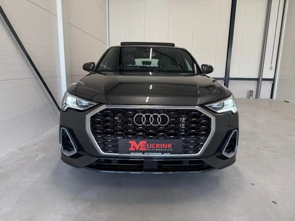 Audi Q3 45 TFSI E S EDITION 245PK S-LINE PANORAMAD uit 2022, foto 8