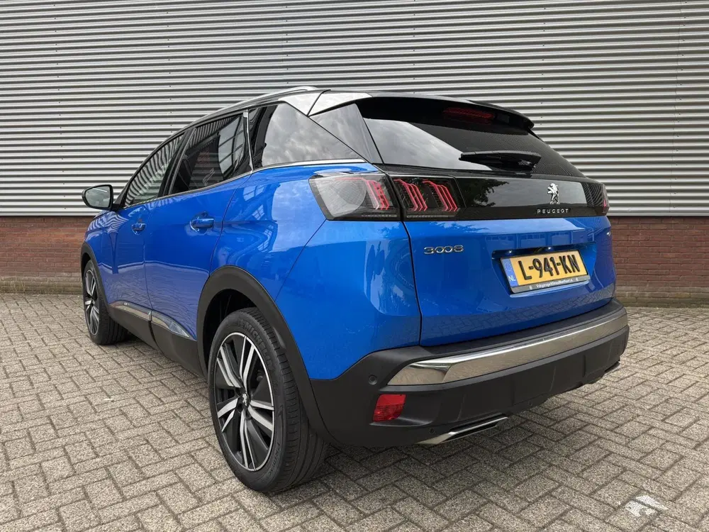 Peugeot 3008 PureTech Blue Lease GT uit 2021, foto 6