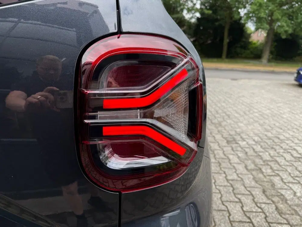 Dacia Duster 1.2 TCE 130 EXTREME BJ.2024 CARPLAY CAMERA uit 2024, foto 10