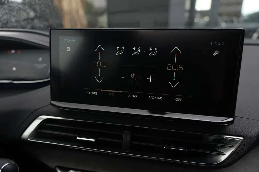 Peugeot 5008 1.2 PureTech GT uit 2021, foto 14