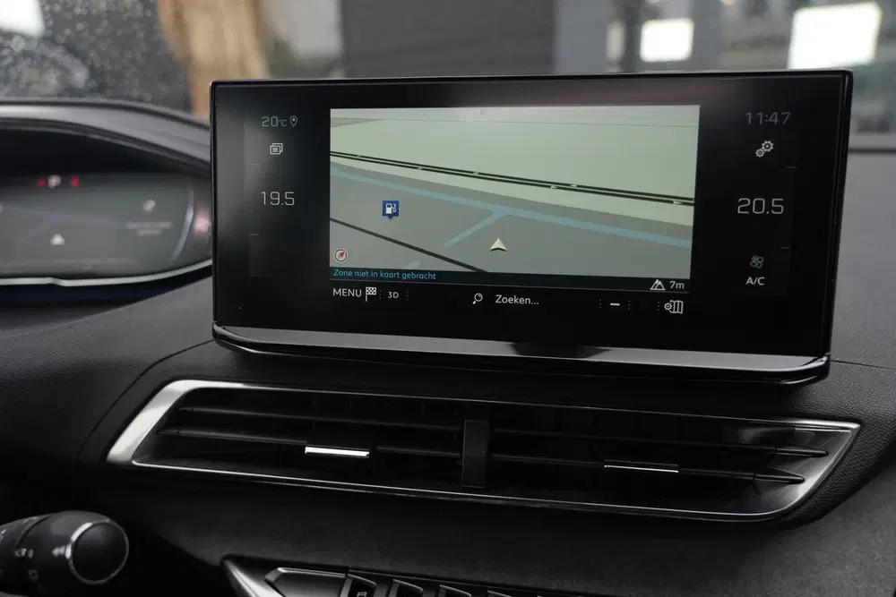 Peugeot 5008 1.2 PureTech GT uit 2021, foto 15