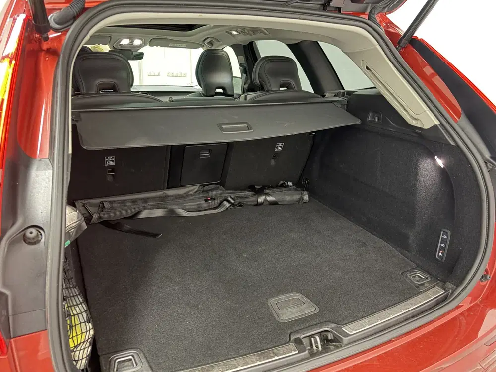 Volvo XC60 2.0 T8 PHEV AWD Ultra Black Edition Trekha uit 2023, foto 15