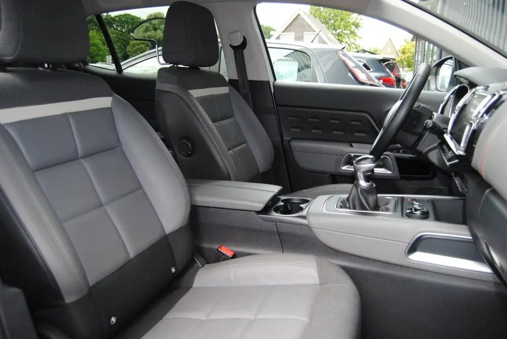Citroën C5 Aircross 1.2 PureTech Shine \\ Apple carplay uit 2021, foto 10