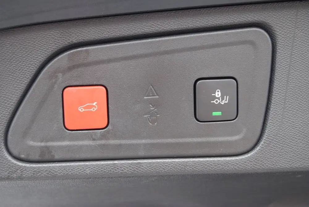 Citroën C5 Aircross 1.2 PureTech Shine \\ Apple carplay uit 2021, foto 15