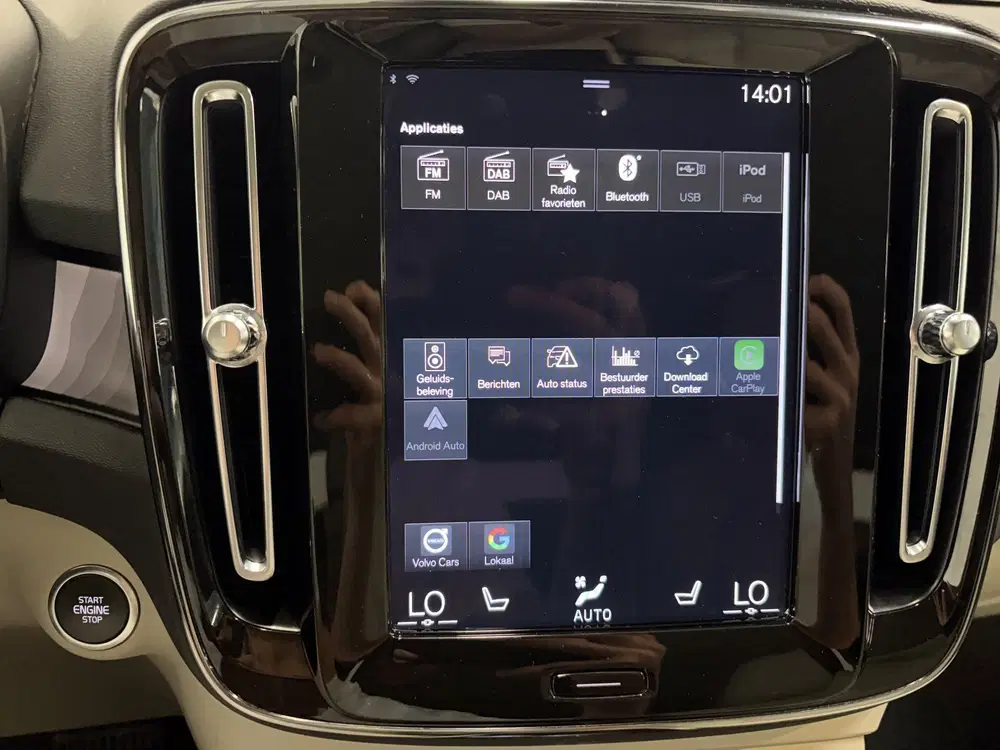 Volvo XC40 1.5 T4 Plug-in hybrid Plus Bright Leer uit 2022, foto 11