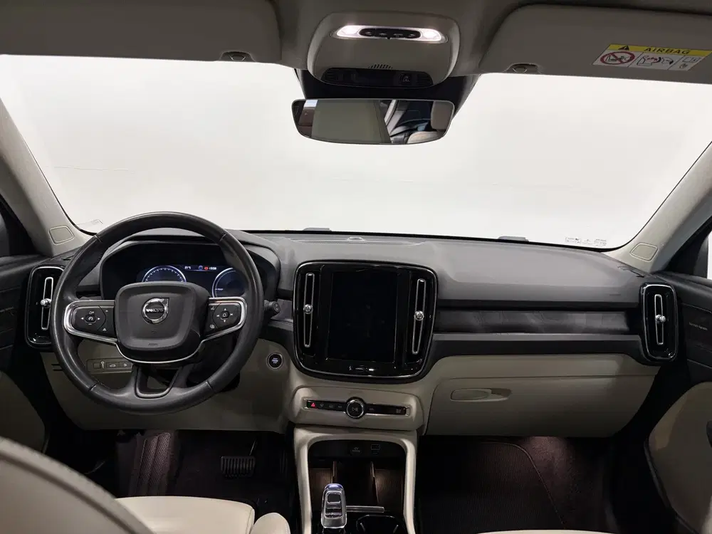 Volvo XC40 1.5 T4 Plug-in hybrid Plus Bright Leer uit 2022, foto 2