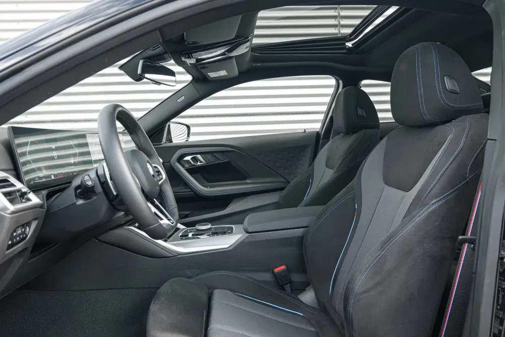 BMW 2-serie 218i M Sport Automaat uit 2026, foto 4